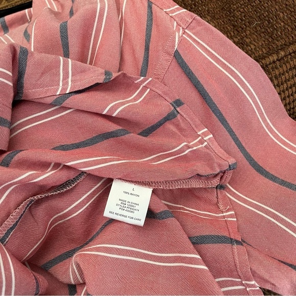 Pink Rose Top Women's Size L Pink Striped Buttons Long Sleeve Tie Front Boho NEW - Picture 5 of 6